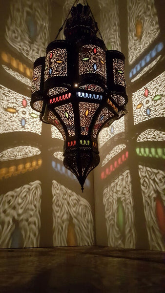 Moroccan lamps &  interior lighting are much vibrant than any other theme